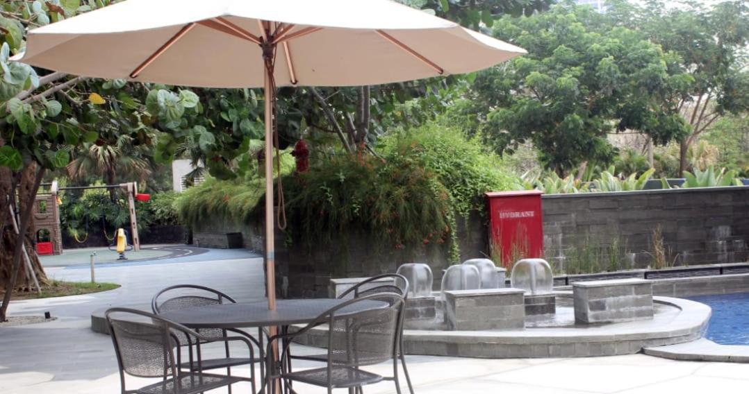 Apartemen Grand sungkono Lagoon Venetian. Surabaya Exterior foto